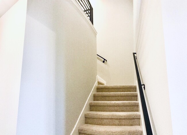 Photo - 6814 E Riverside Dr