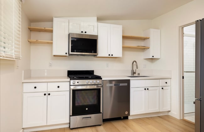 Photo - Studio - Downtown Santa Barbara Unit 510 Chapala St. Apt. #9