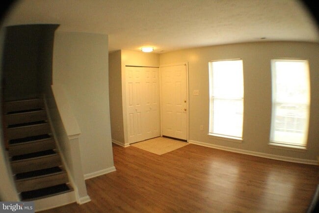 Photo - 2423 W Rosecroft Village Cir