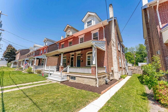 Photo - 129 Walnut St