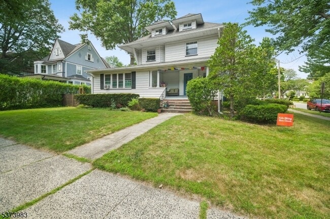 Photo - 124 Midland Ave Apartment