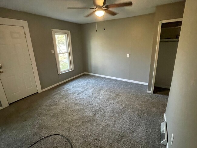 Photo - 429 Shirley St NE Apartamentos Unidad 1