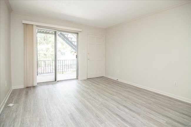 Photo - Newly Updated 1/1 Condo 1 Mile From Downto... Unit B