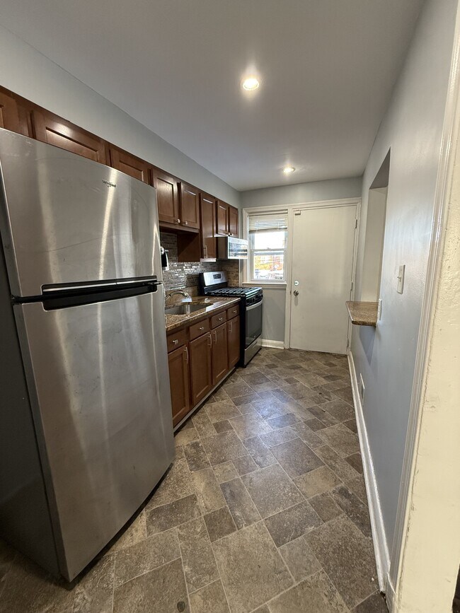 Photo - 613 S Beechfield Ave