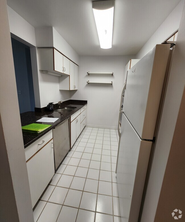 Building Photo - 61 Rosemary St Unit 100 Rental