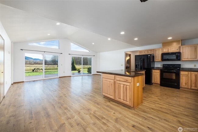 Photo - 965 N Fruitdale Rd