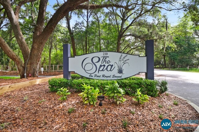 Move-In Ready 2 Bedroom Condo – Steps from... - Move-In Ready 2 Bedroom Condo – Steps from...