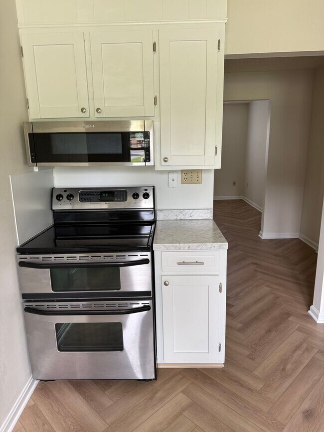 30 William Penn Dr