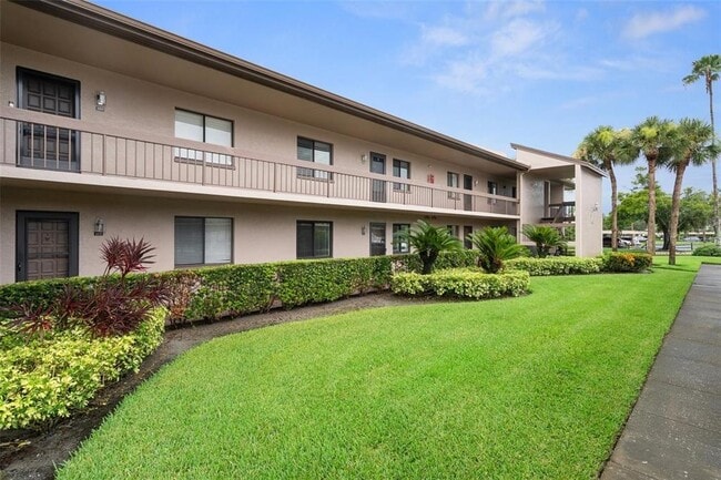 Building Photo - 208 Mary Dr Unit 208 Rental
