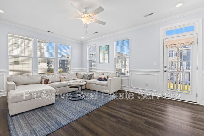 Photo - 9573 21st Bay St