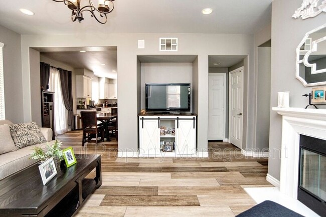 Photo - 27427 Lock Haven Ct