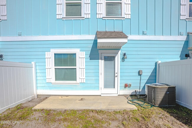 Photo - 7472 Shadow Lake Dr