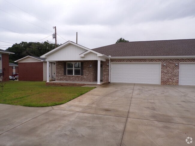 Building Photo - Shady Oak Apartments, Lowe Drive, Enterpri... Unit 323 Lowe Drive #8