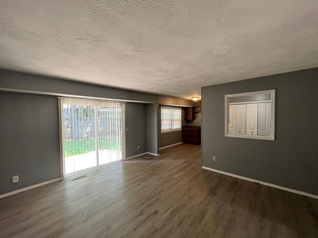 Photo - 3 bedroom 1.5 bath Available now!