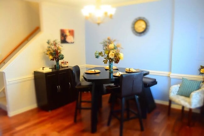 Photo - 254 Hadley Commons Dr