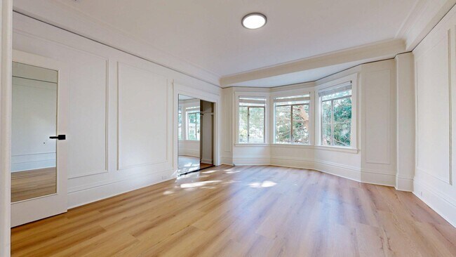 Photo - 1047 Bush St Unit 3