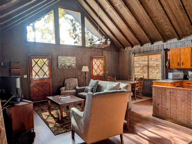 Photo - 155 Chalet Village Dr