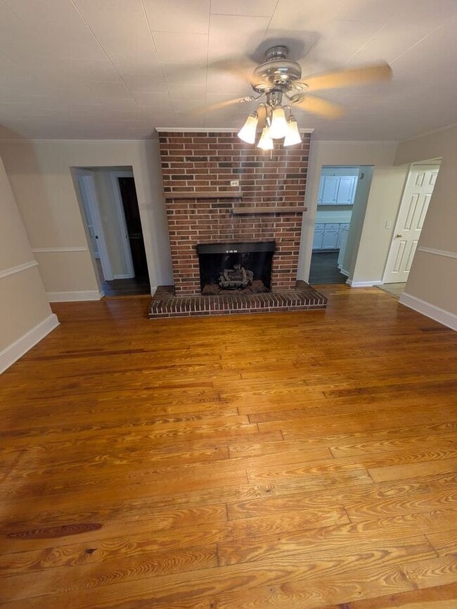 Photo - 3BD/2BA Single Family Home in Hickory, NC