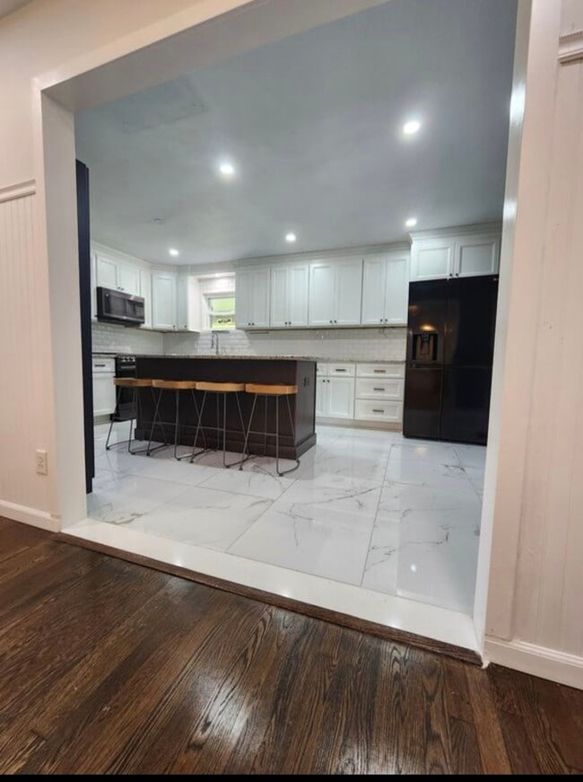 Photo - 509 Northampton Rd