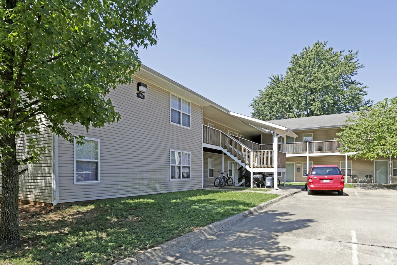 Photo - Collindale Heights Apartments