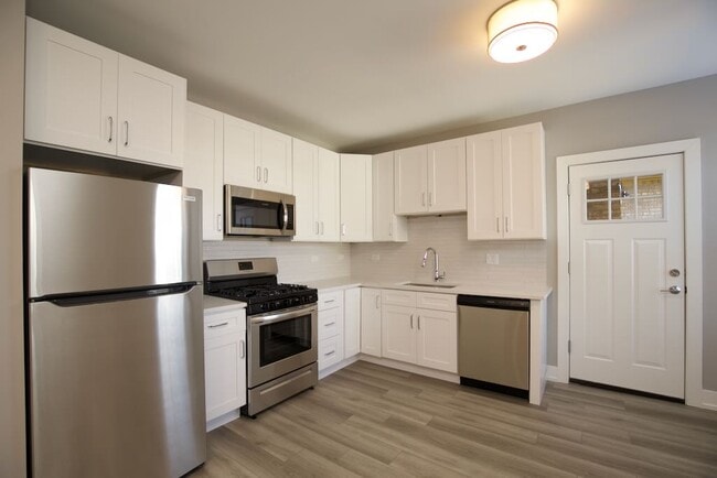 Photo - 3930 N Janssen Ave Unit N3