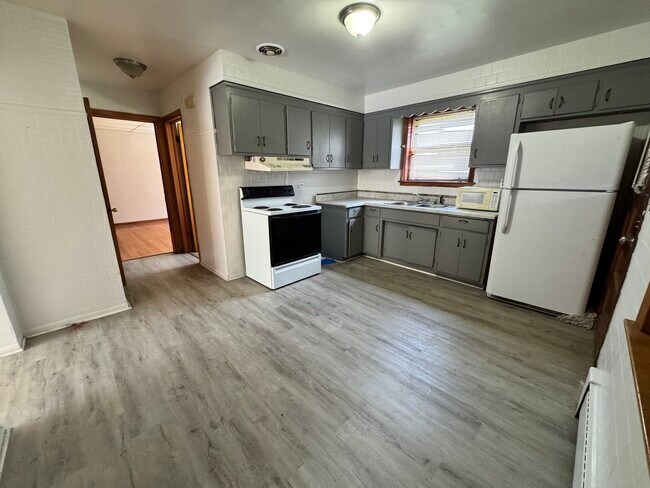 Photo - 4425 W 55th St