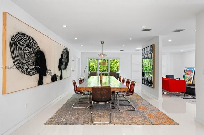 Photo - 5055 N Bay Rd