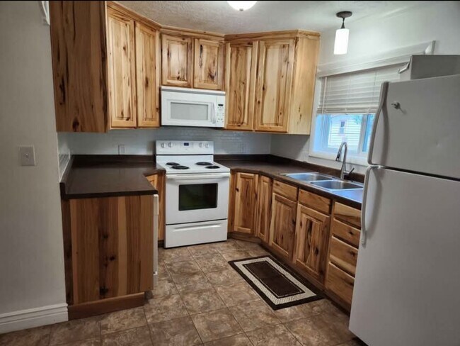 Photo - 162 Larsen Dr Unit 3
