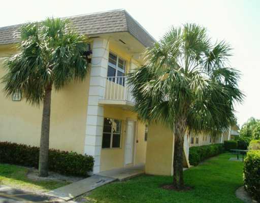 Building Photo - 5180 NE 6th Ave Unit 623