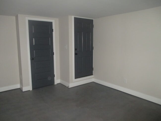 Photo - Townhome for rent in Upper Fells Point (Butcher's Hill) Unit Basement - Utilities included