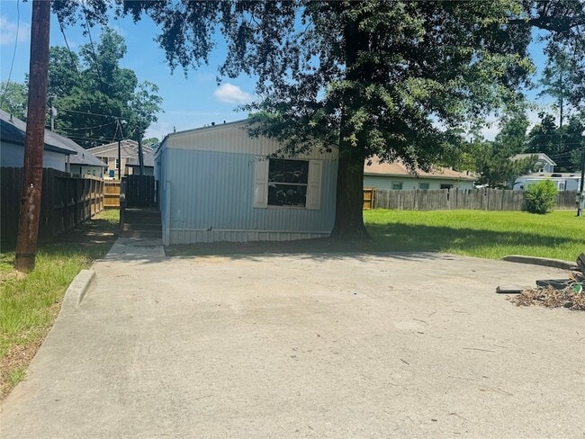 Photo - 16968 Kempwood