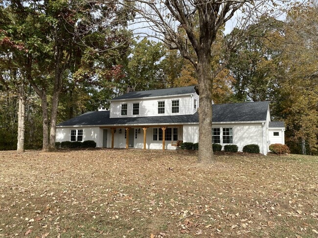 Building Photo - 347 Pilot Ridge Dr