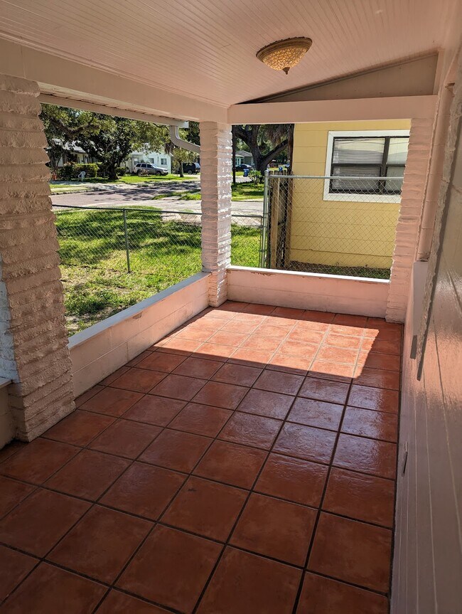 Photo - 725 17th Ave S