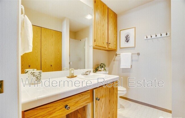 Photo - 625 N Jackson Ave