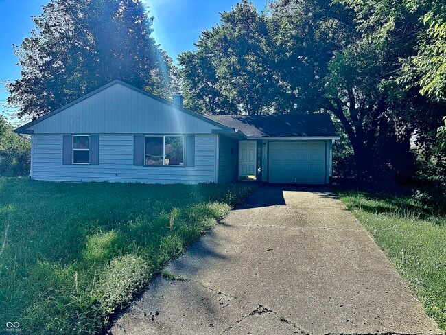 Building Photo - 3921 Malibu Dr