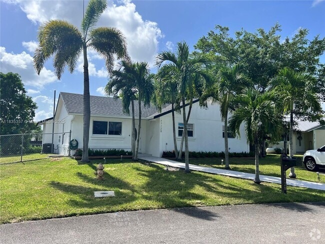 Building Photo - 27728 SW 132nd Ct Rental
