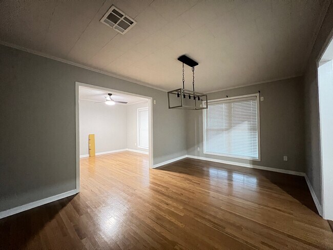 Photo - 110 Highland Dr