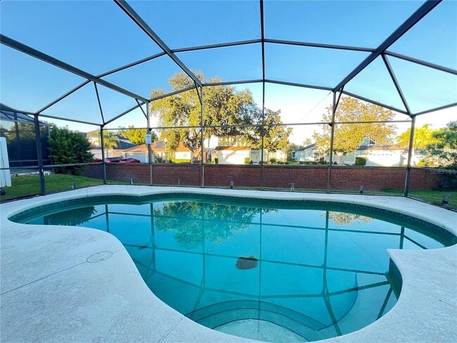 Photo - 2859 Blooming Alamanda Loop