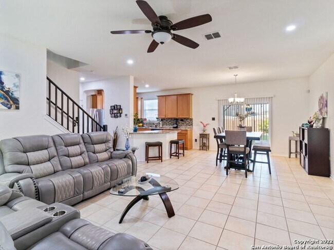 Photo - 3 Bedroom w/Game Room