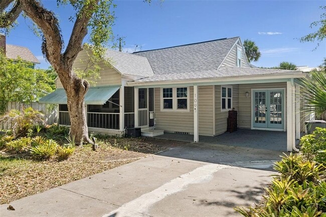 Photo - 109 N Peninsula Ave