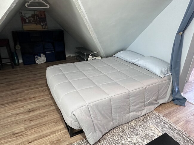 Photo - 107 Manitoba Ave W Unidad 3