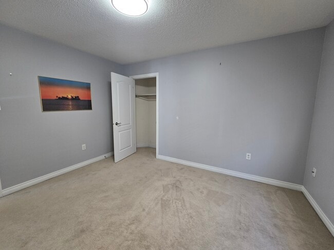 Photo - 1468 Coldstream Dr