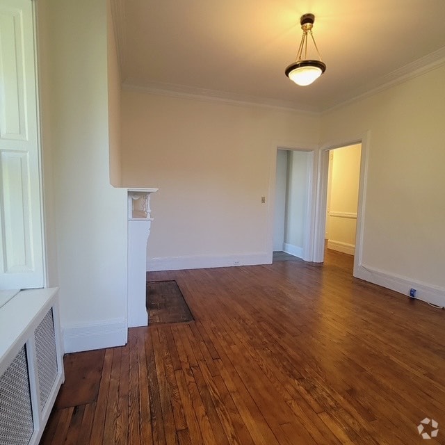 Building Photo - 10 S Cottenet St Rental