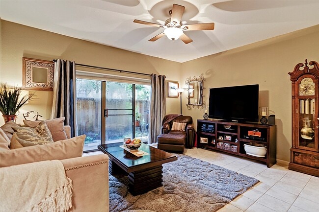 Photo - 11711 Memorial Dr Unit 289