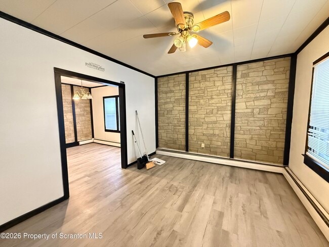 Photo - 2140-2140 Pond Ave