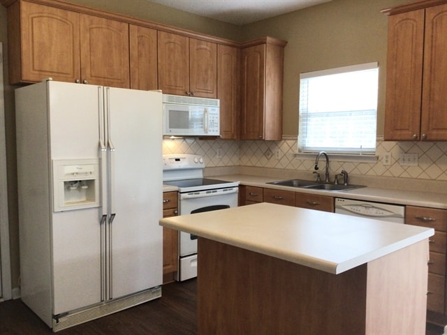 Photo - 5547 Whispering Wind Ln