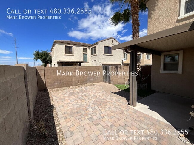 Photo - 2751 E Bart St