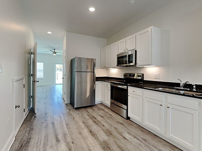 Photo - 2408 Eagle Creek Ct