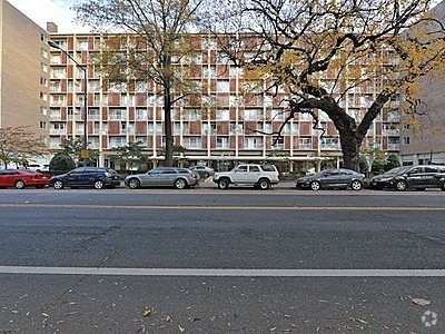 Building Photo - 800 4th St SW Unit S111 Rental