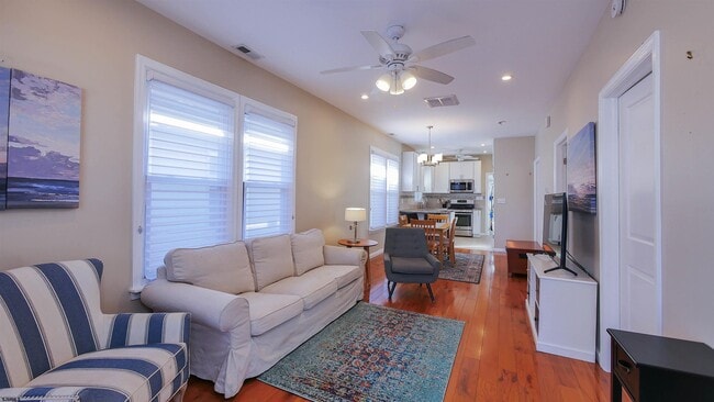 Photo - 110 N Princeton Ave
